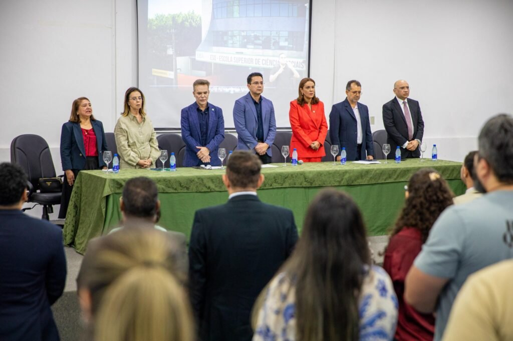 Marco histórico no ensino jurídico: UEA inicia primeiro doutorado em Direito Ambiental do Amazonas