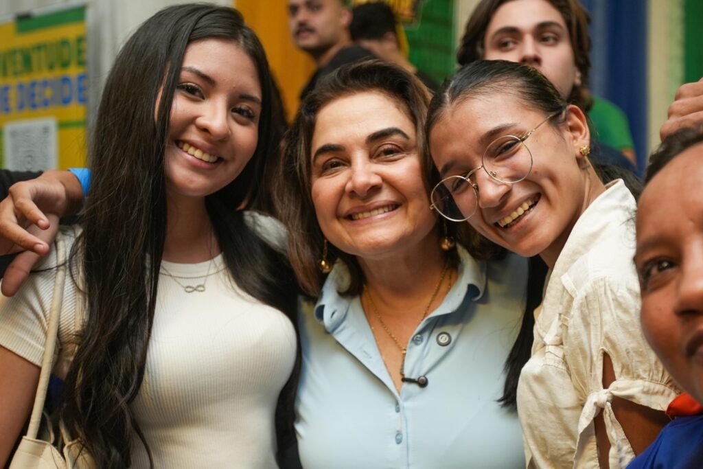 ’Chegou a hora dos jovens ocuparem a política’, diz Maria do Carmo em encontro na zona Norte de Manaus