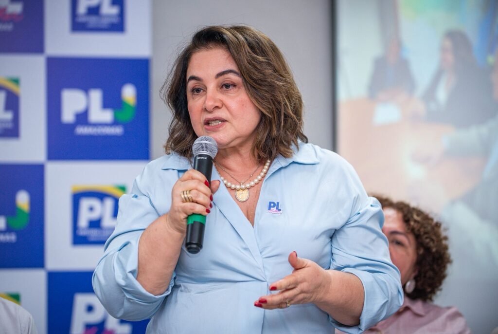 ’Mais fácil encontrar Lula em Paris do que em Parintins’, dispara Maria do Carmo ao denunciar presidente de abandonar o Amazonas e só aparecer em época de eleição