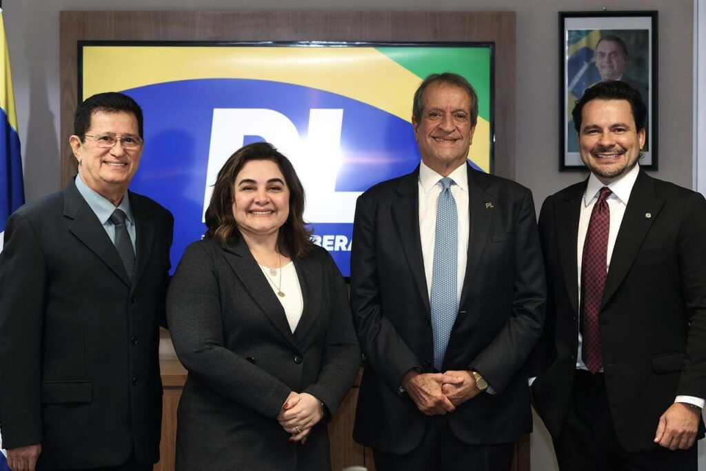 Lançamento oficial das pré-candidaturas da Professora Maria do Carmo e do Capitão Alberto Neto será na quadra do Alvorada